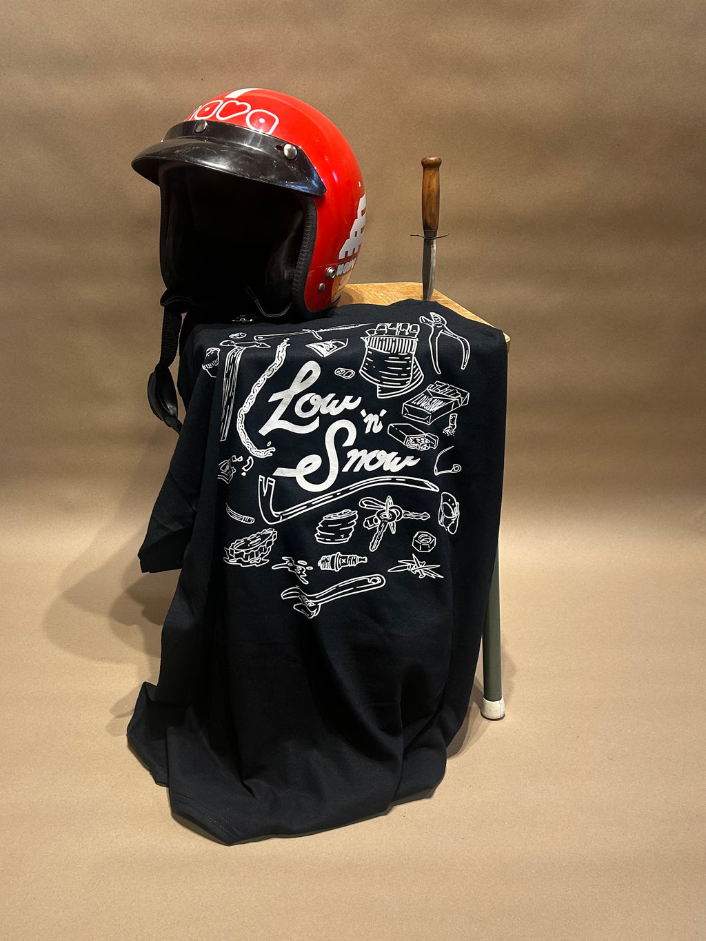 "MESSY WORKBENCH" T-SHIRT BLK
